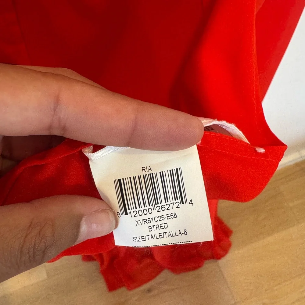 SOLD: BCBG MAXAZRIA Red Ria Criss-Cross Front Gown Dress Womens 6 EUC - Picture 8 of 9